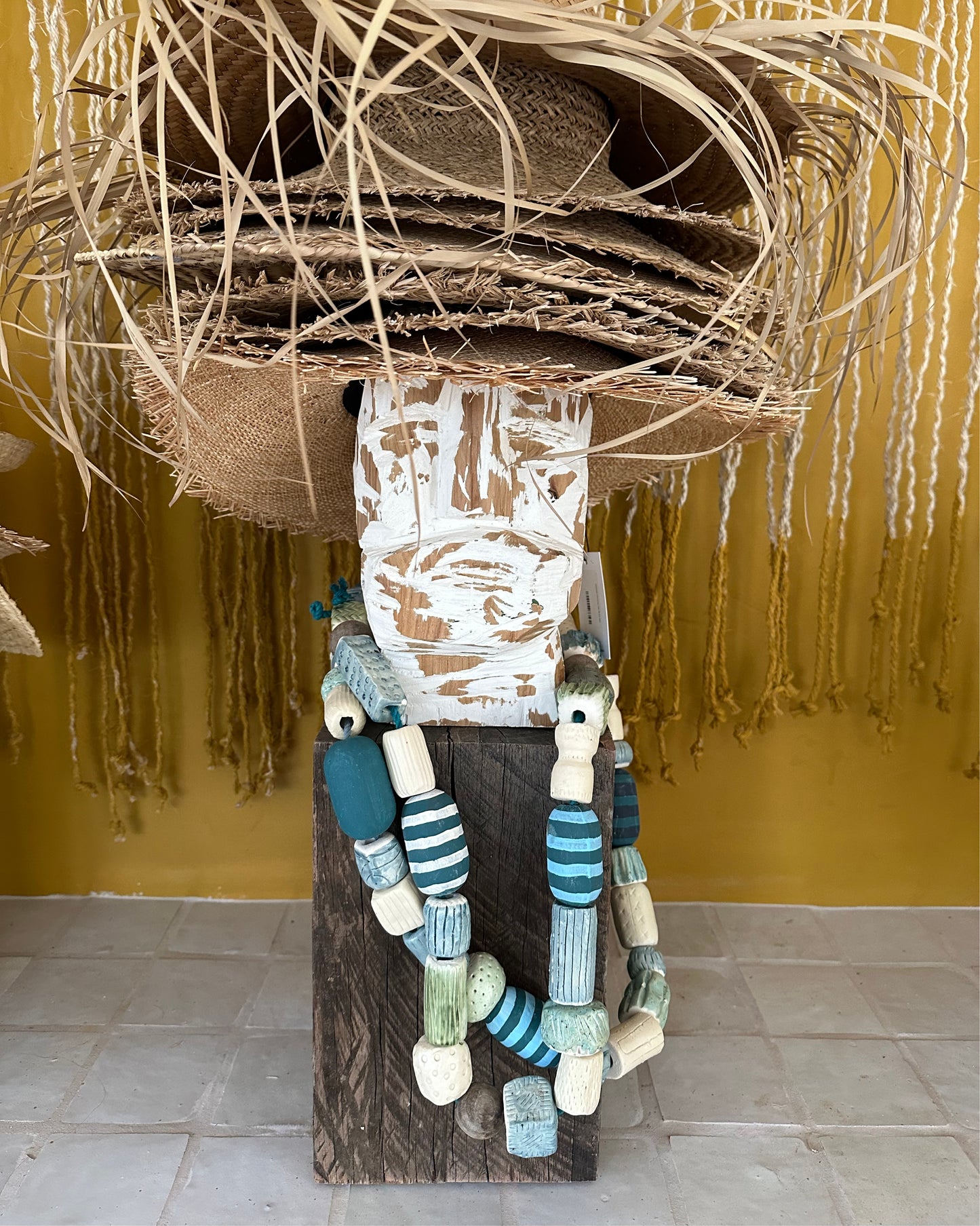 BEACHCOMBER NECKLACE NUT