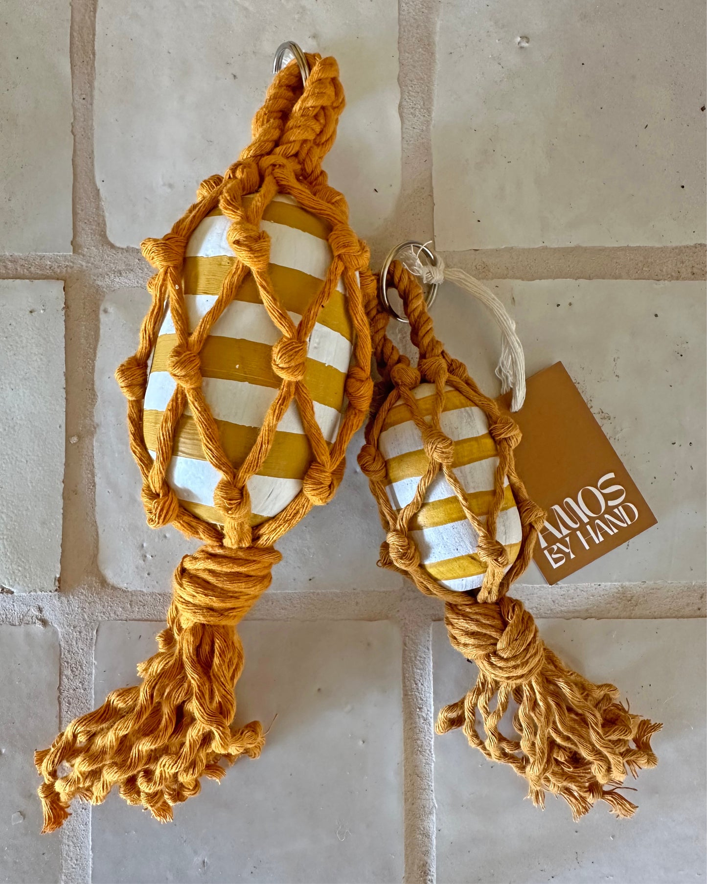 FISHERMAN KEY RING MUSTARD & WHITE