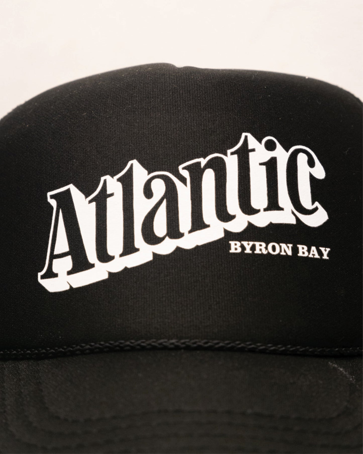 ATLANTIC RETRO TRUCKER HAT - BLACK