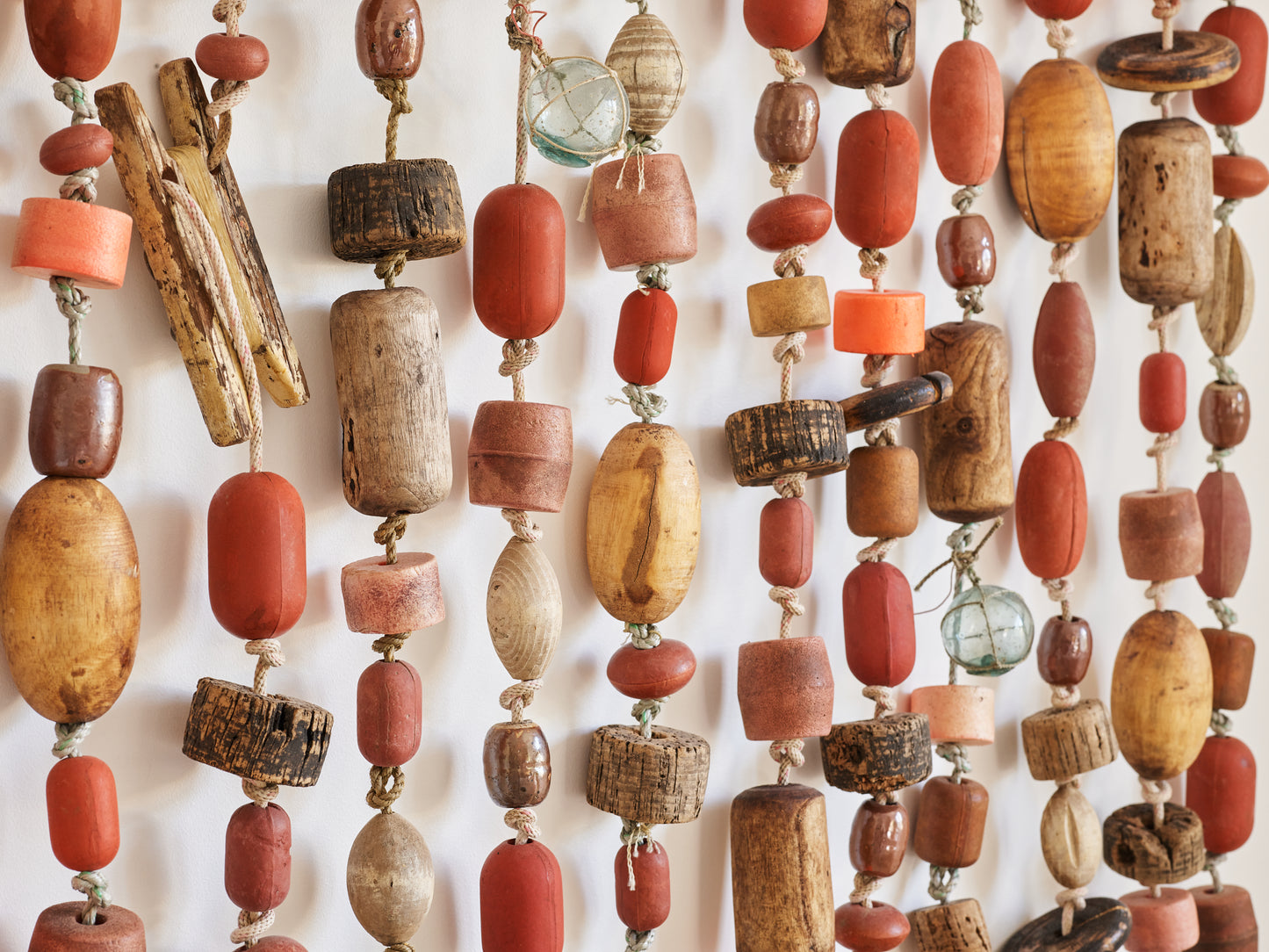 VINTAGE FLOAT WALL ART