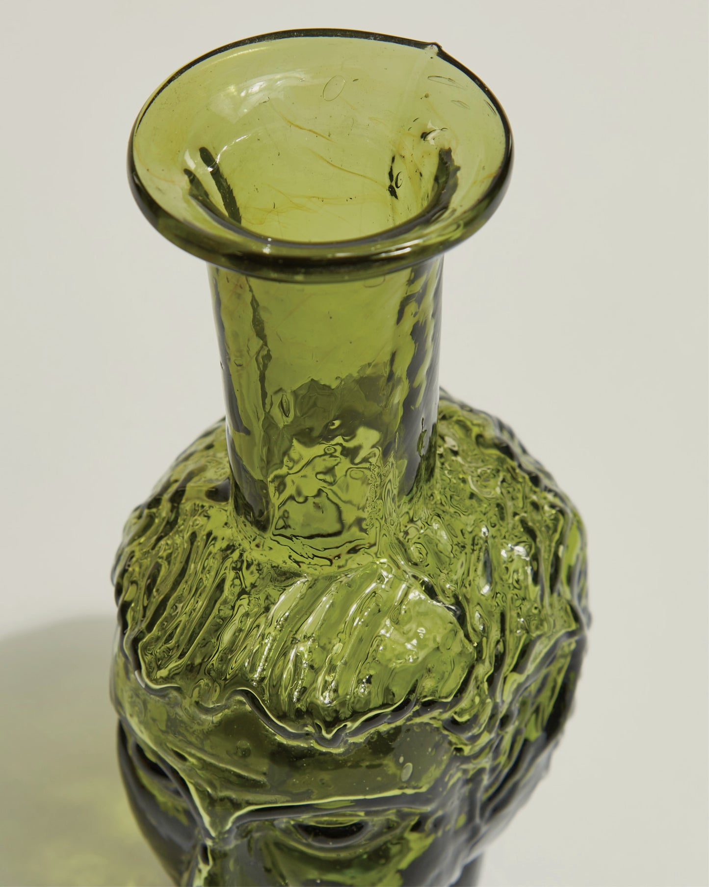 TETE VASE OLIVE