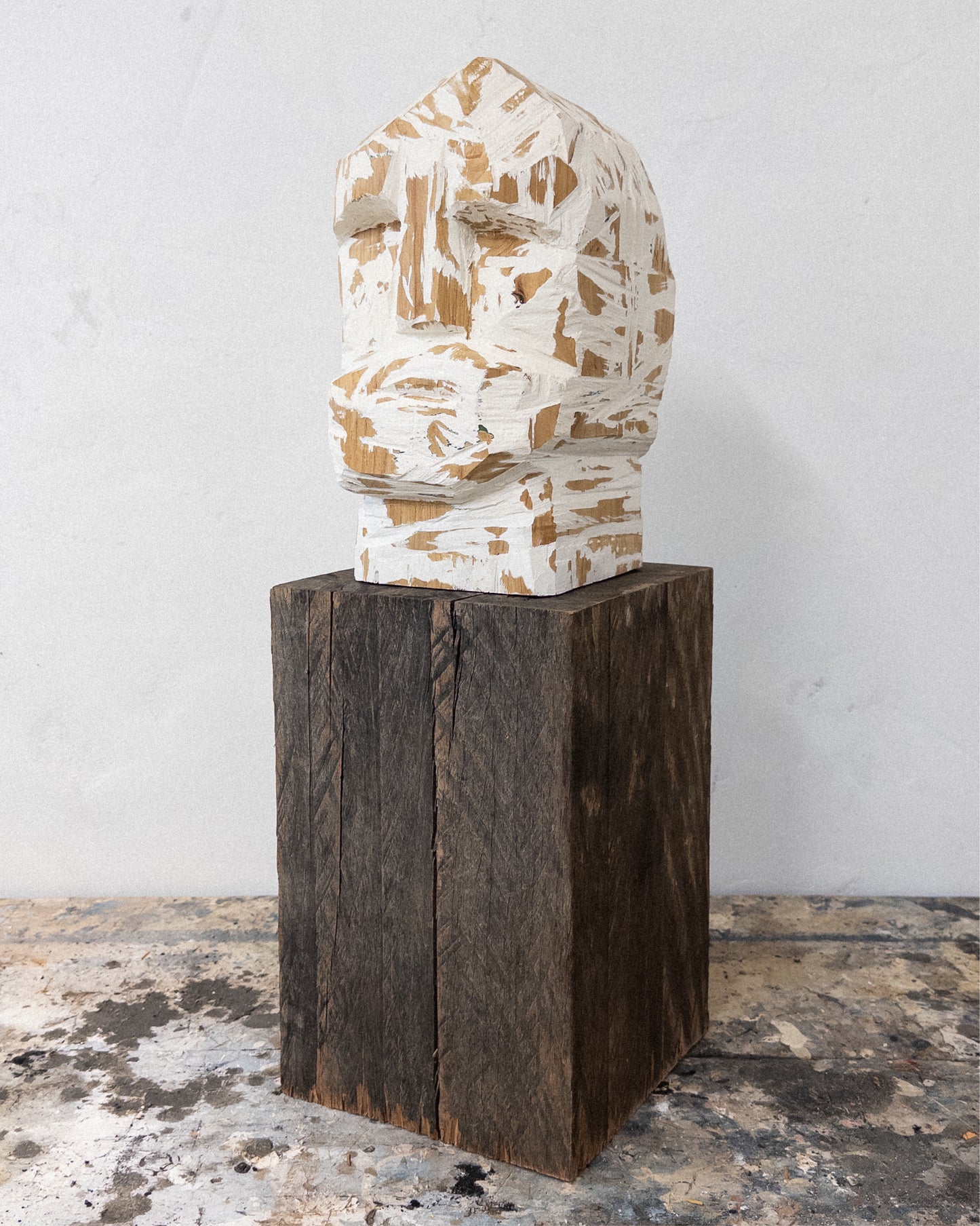 SCULPTURE "WHITE BEARD"