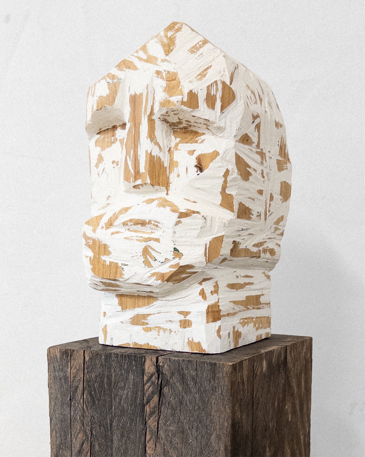 SCULPTURE "WHITE BEARD"