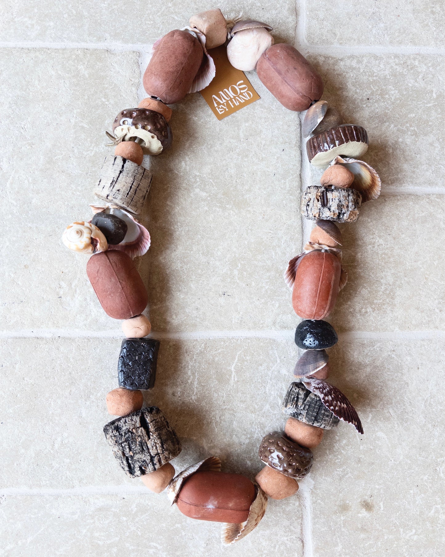 BEACHCOMBER NECKLACE NUT